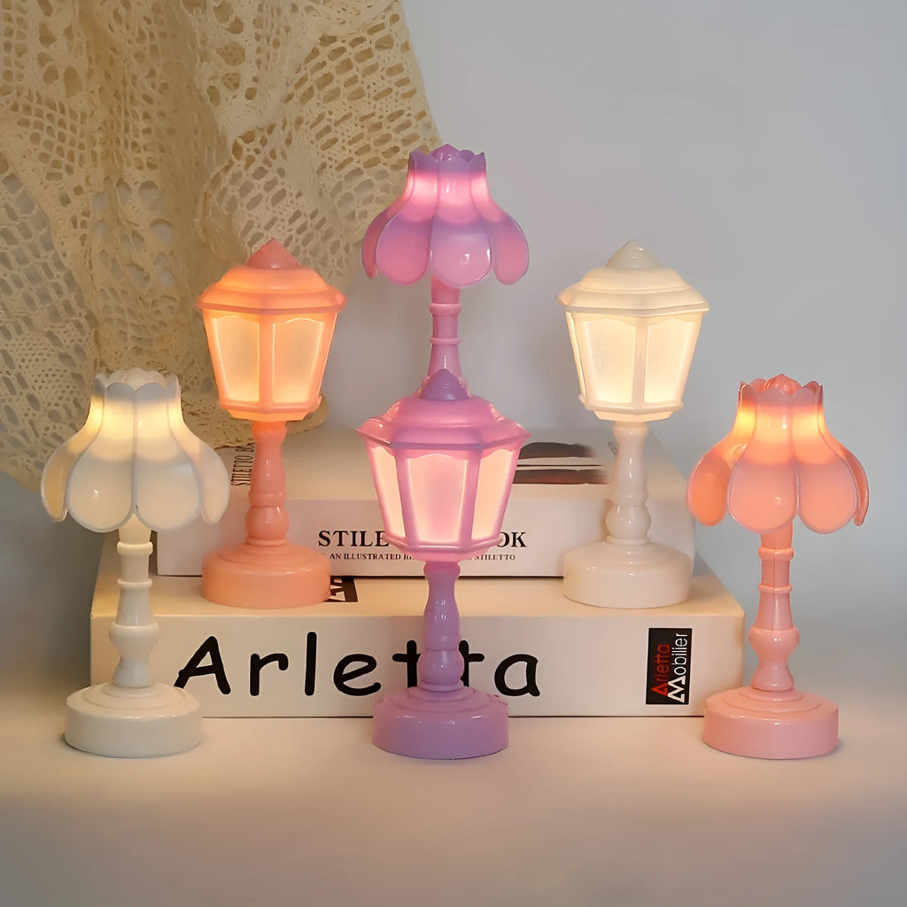 Retro pagoda-shaped night lamp in light purple colour with geometric design and built-in battery