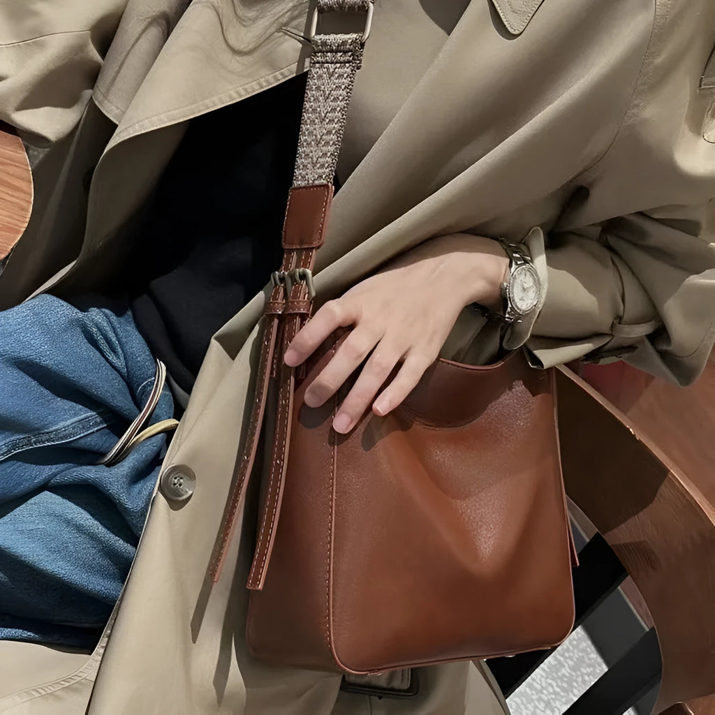 Women's leather shoulder messenger bag in square vertical shape with multiple compartments
