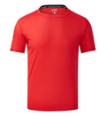 Man wearing a solid colour ice silk quick-dry short sleeve shirt in a casual setting.