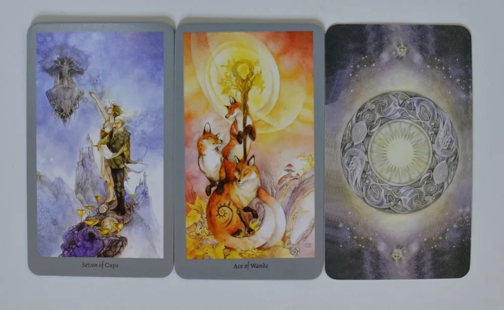 Tarot cards on a 49x49cm high-grade flannel tablecloth with a mysterious atmosphere and non-slip surface