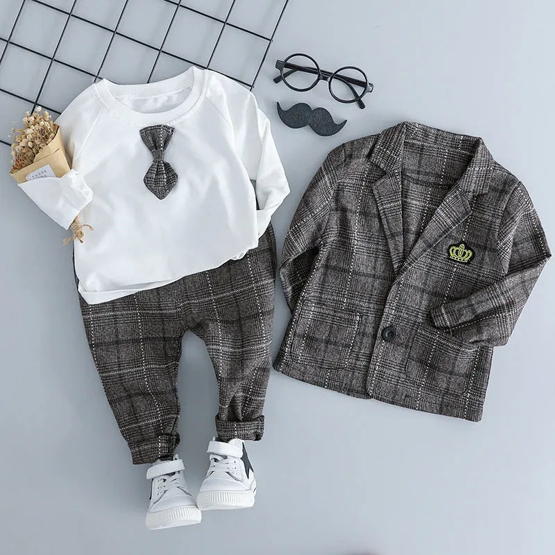 Cotton knit three-piece suit for infant boys in coffee or grey colour options