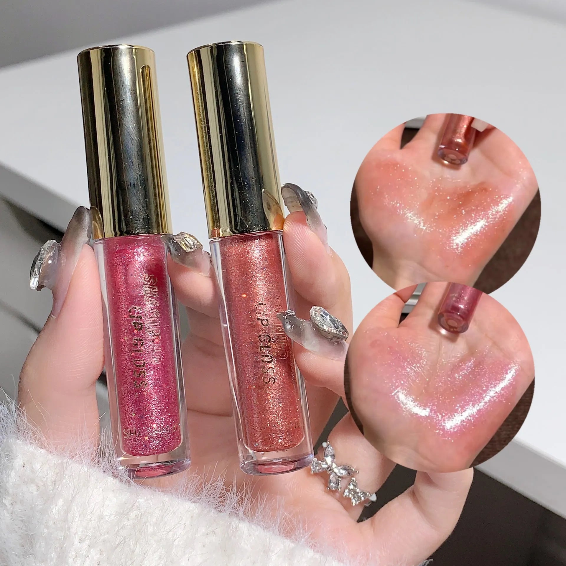 Moisturising lip lacquer with water-light mirror finish in five colour shades on display