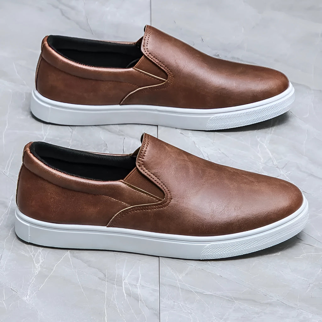 Slide bushing sneakers with high mouth above 11cm and plastic sole in light brown
