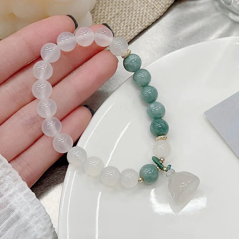 Women's retro Chinese style agate lotus seedpod bracelet with manual craftsmanship and traditional jade accents