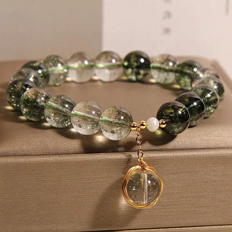 Women's green phantom quartz and chorite crystal bracelet in Japanese Korean style