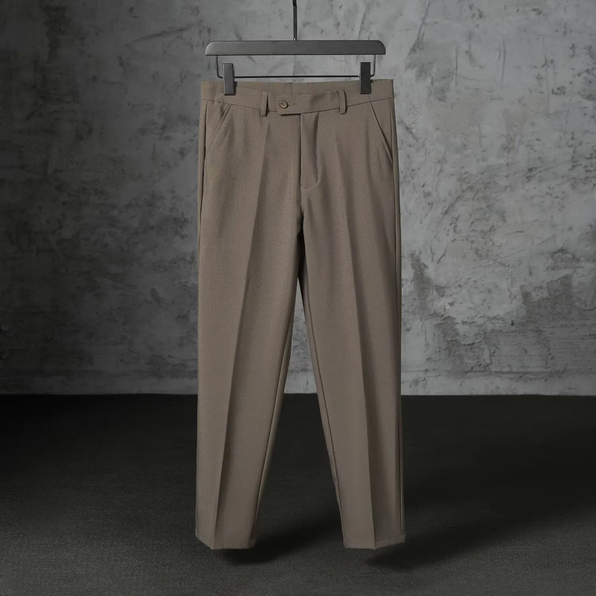 Men's straight leg suit trousers in polyester with brushed finish, light business style, nine colours, sizes 27 to 38.