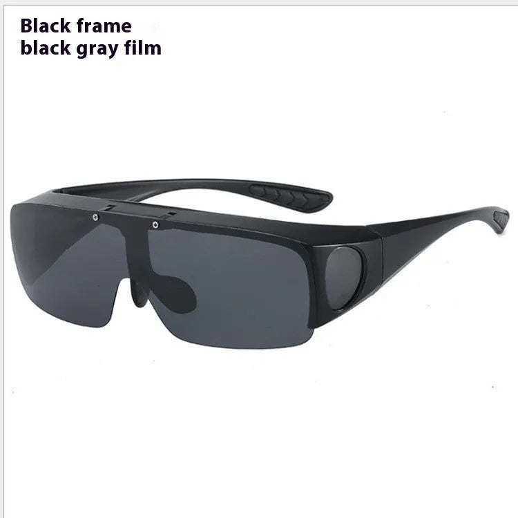 One-piece polarised myopia sunglasses in a sporty style for outdoor activities.