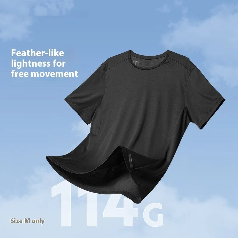 Men's thin polyester quick-dry t-shirt for running and sports in multiple colours.