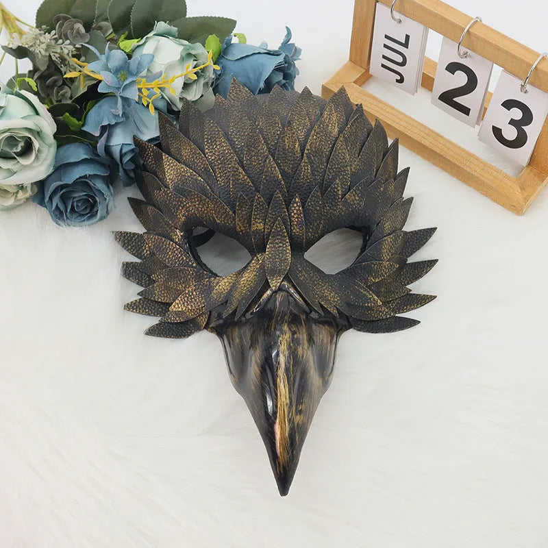 Halloween delicate bird mouth masquerade mask in plastic black finish