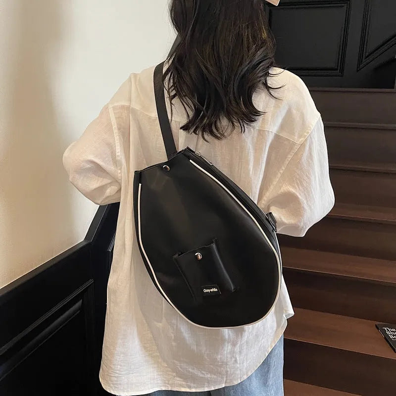 Casual one-shoulder large capacity yoga storage bag in black or white colour