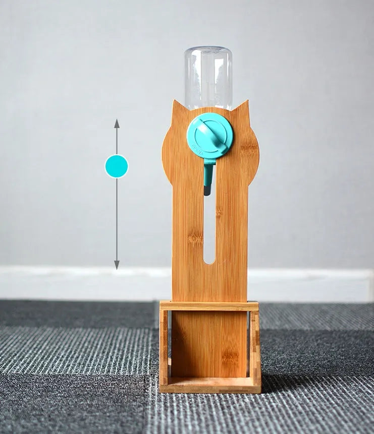 Cat drinking water dispenser with 300ml plastic container on bamboo holder