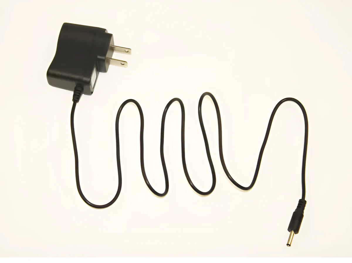 Black 18650 lithium battery direct charger with DC3.5mm plug and 50-90cm cable, US or EU standard