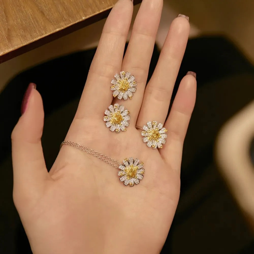 Women's 925 sterling silver ear studs with platinum colour and marigold-sunflower detail