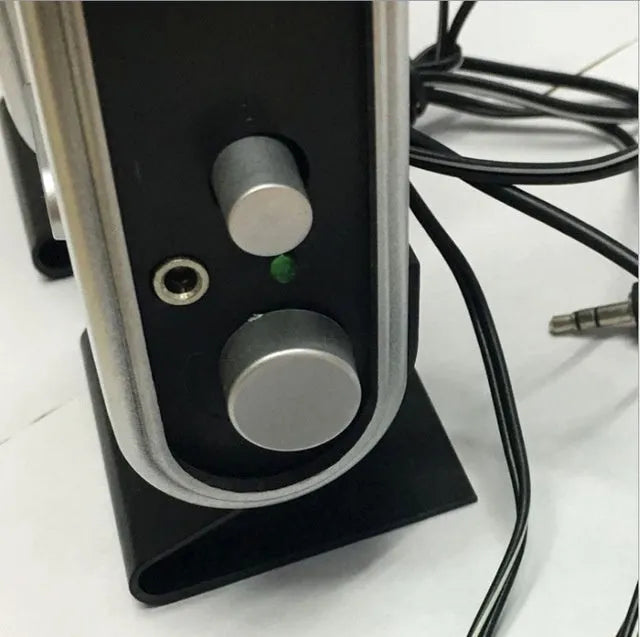 Black notebook mini USB-powered desktop computer speaker with compact design
