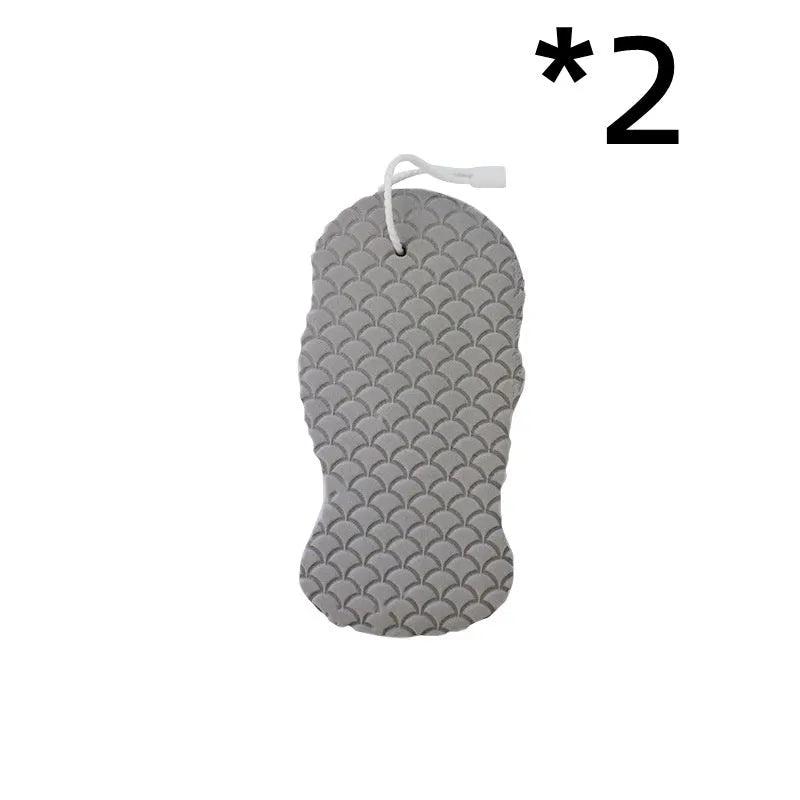3D fish scale pattern bath sponge in white, grey, pink or light blue colours for gentle exfoliation