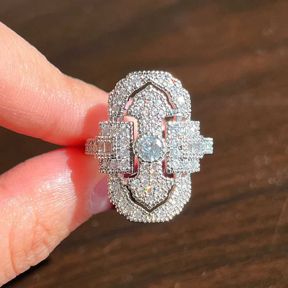 Geometric copper ring with full rhinestone zircon stones in F1438 white gold colour, unisex style, available in sizes no.6 to no.10