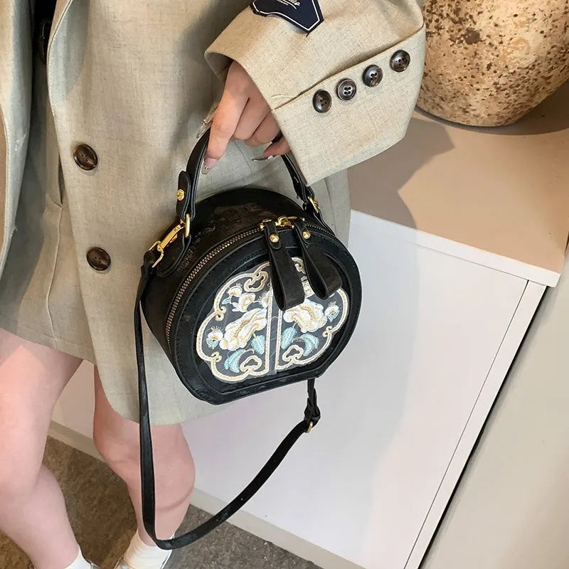 Chinese embroidery soft PU leather messenger bag with adjustable strap in horizontal square shape