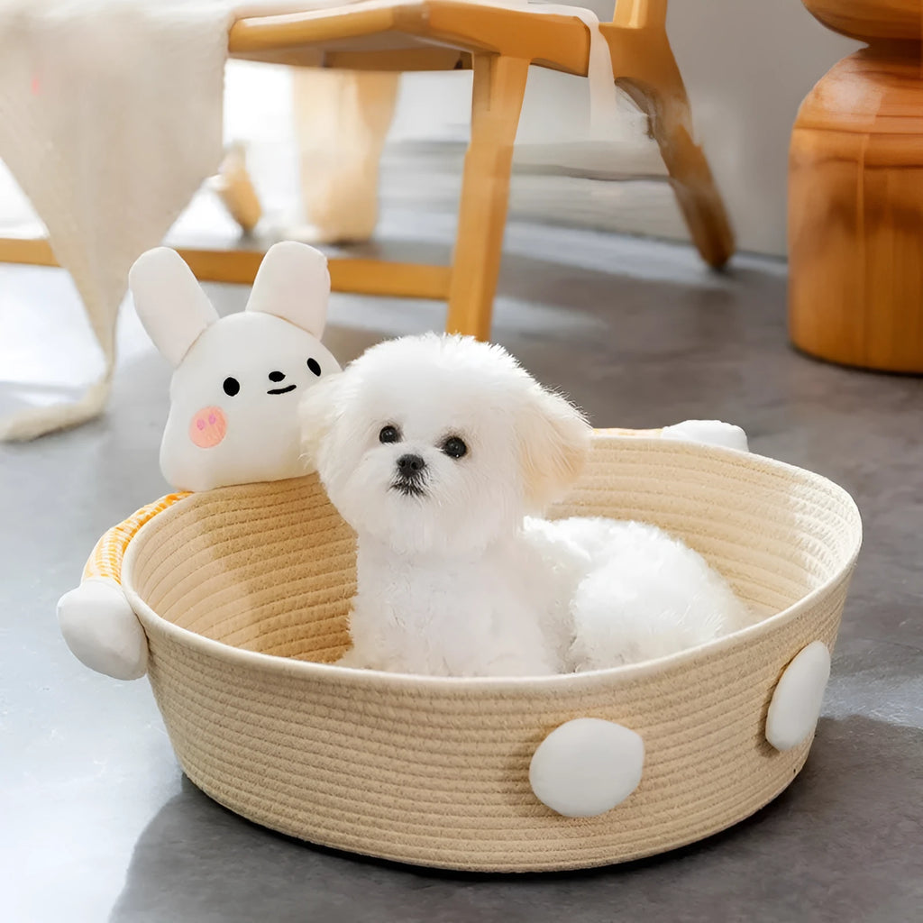 Woven cotton rope cat bed with scratching surface in basket design