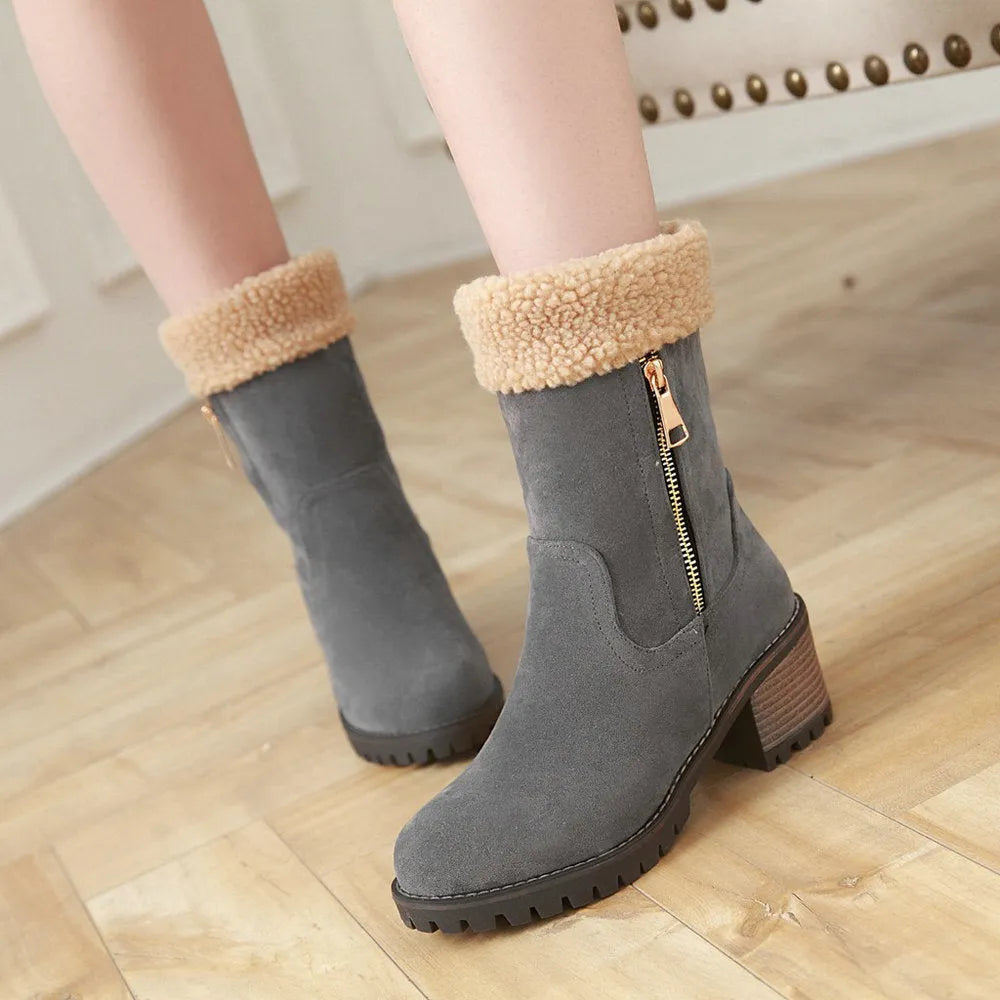 Waterproof snow boots in multiple colours with ankle protection and plush lining.