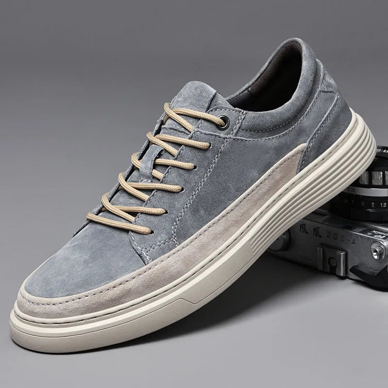 Men's grey casual skate shoes with pigskin upper and rubber sole