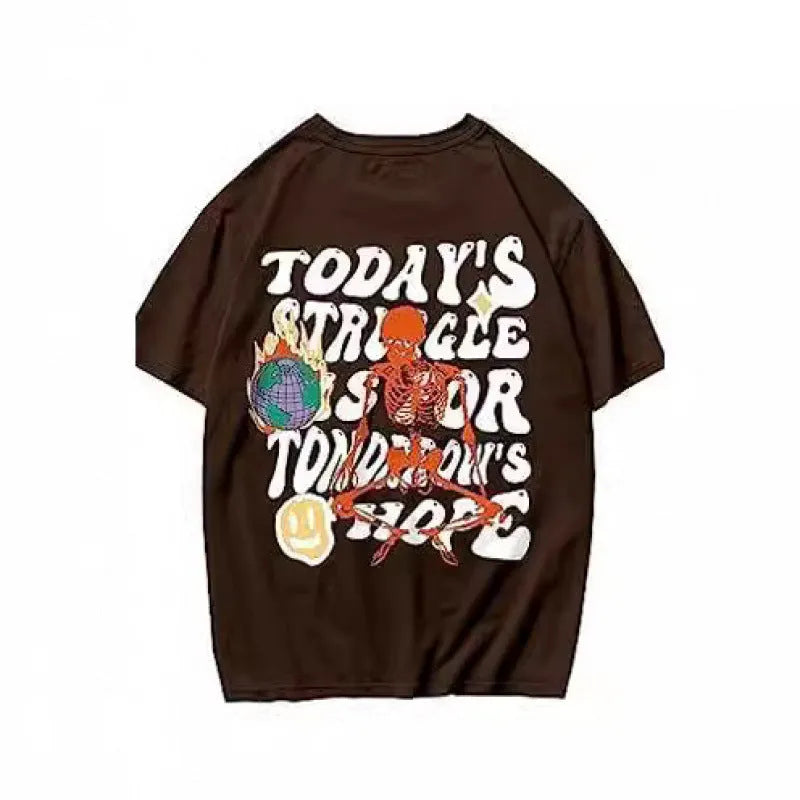 Men's short-sleeved casual T-shirt with a digital printed pattern, made from polyester fabric.