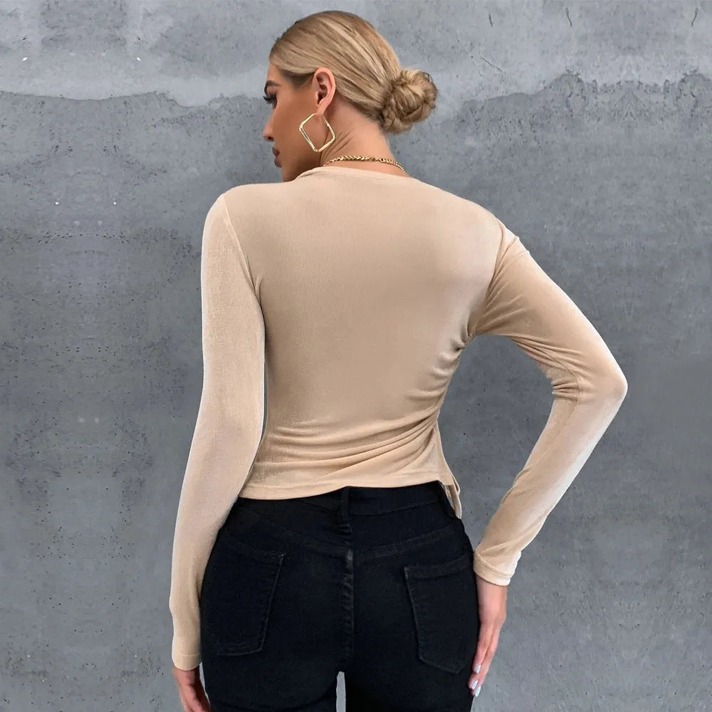 Slim-fit round-neck long-sleeve glossy knit top for women in khaki with shirring details, pullover style