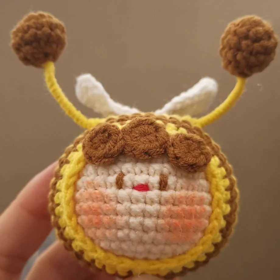 Handmade crocheted bee colonies for woolen dolls in plush with pendant decoration