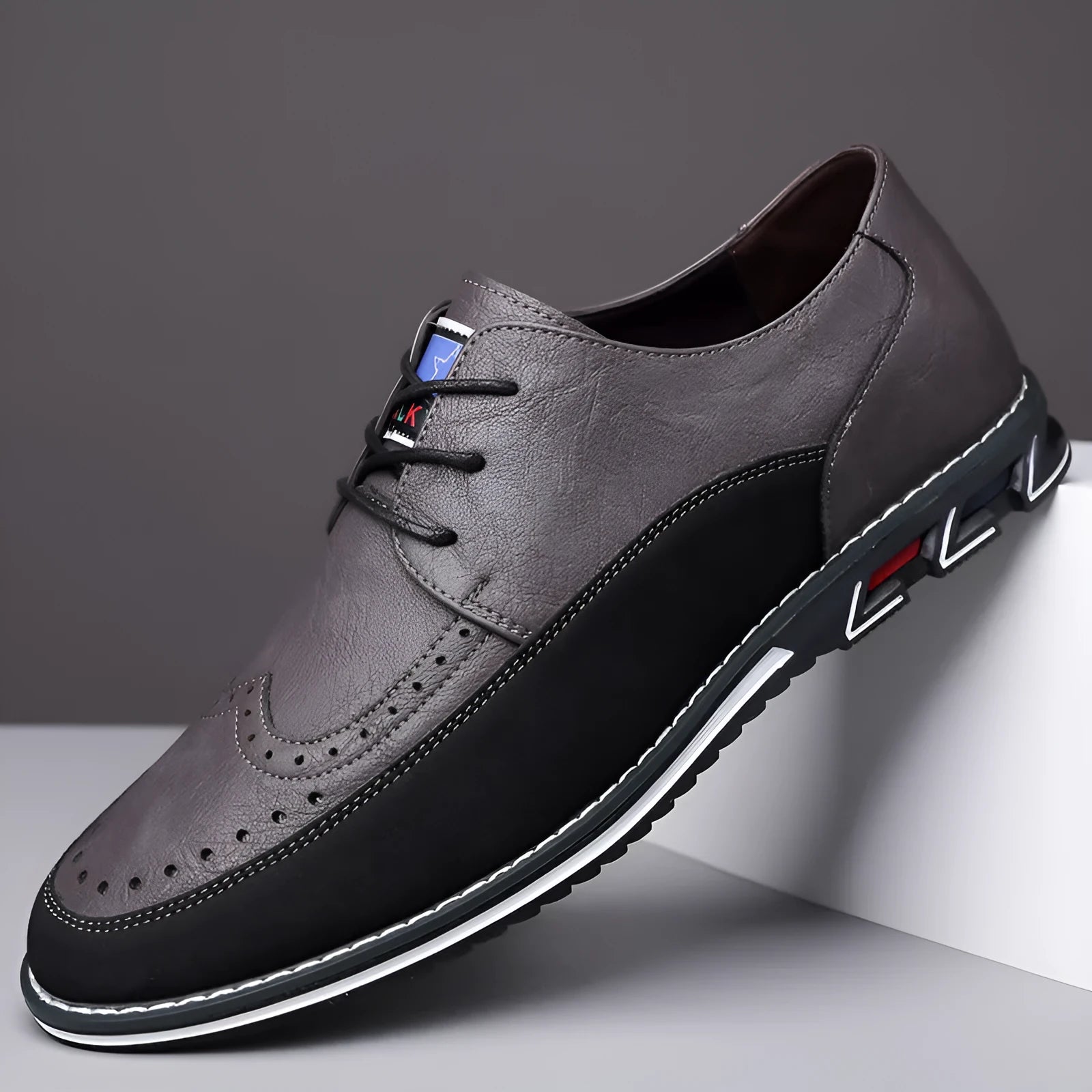 Men's casual leather shoes with rubber sole and leather toe cap in four colour options