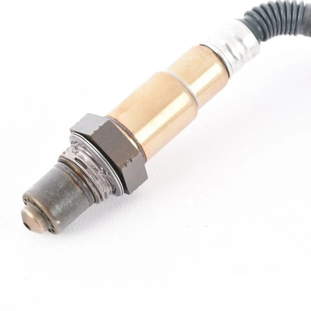 Shuanglong automotive front oxygen sensor with electrical connector for exhaust system installation