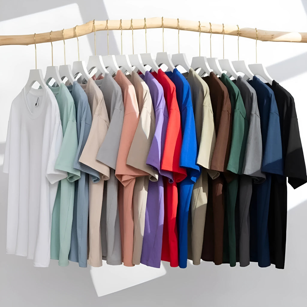Pure cotton loose fit unisex t-shirt in solid colour with short sleeves