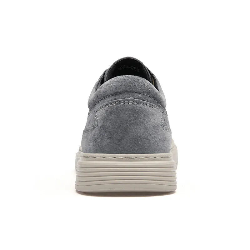 Men's grey casual skate shoes with pigskin upper and rubber sole