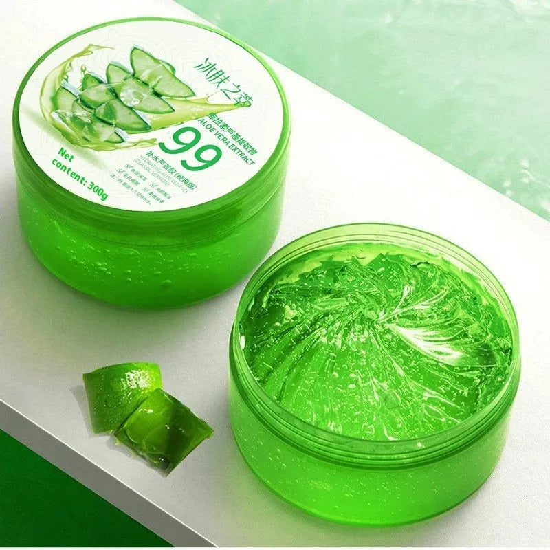 300g bottle of aloe vera emulsion-gel for skin moisturising