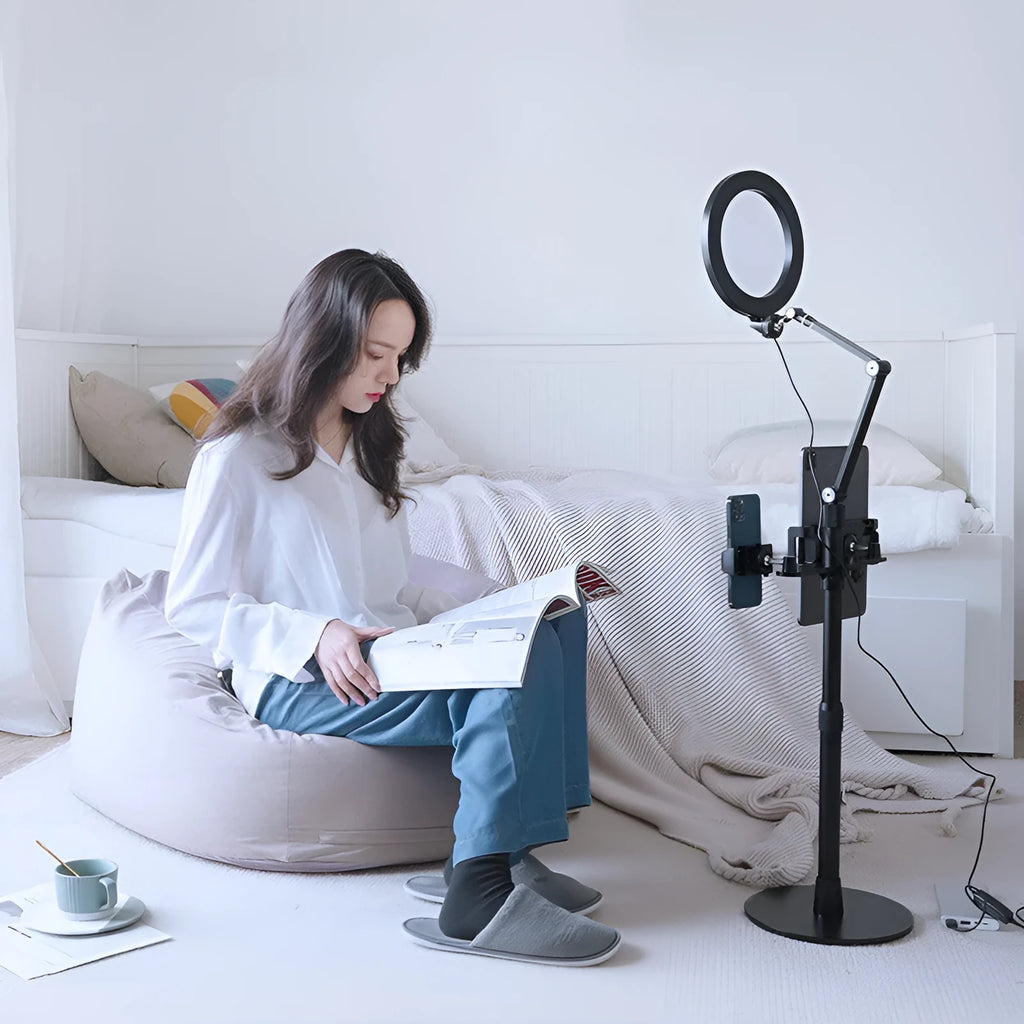 Black floor-standing mobile phone tablet holder with LED fill light and adjustable height