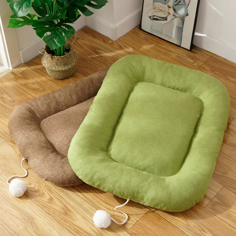 Brown elevated Thai-style dog bed measuring 40x60cm for medium-sized dogs