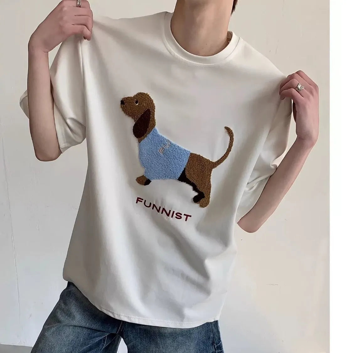 Men's grey cotton T-shirt with embroidered sausage dog towel design, short sleeves, round neck