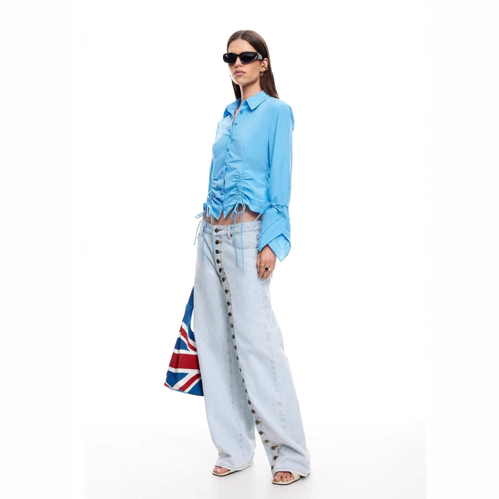 Women's low-waist straight-leg jeans with multi-button detail in stone-washed cotton denim blue colour