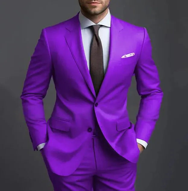 Business casual men's slim fit two-piece suit set in blue with jacket and trousers on mannequin