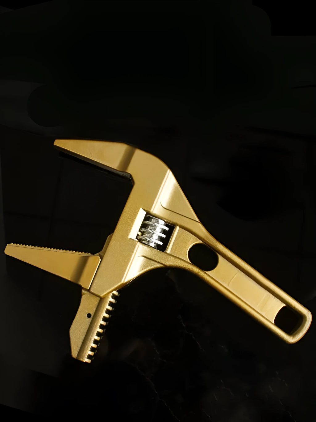 Light movable wrench Japanese style sanitary spanner 200mm steel aluminium alloy gold colour toothless jaw