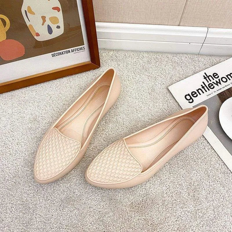 Women's Baotou anti-slip flat sandals with PVC upper in black, slip-on style for summer commute