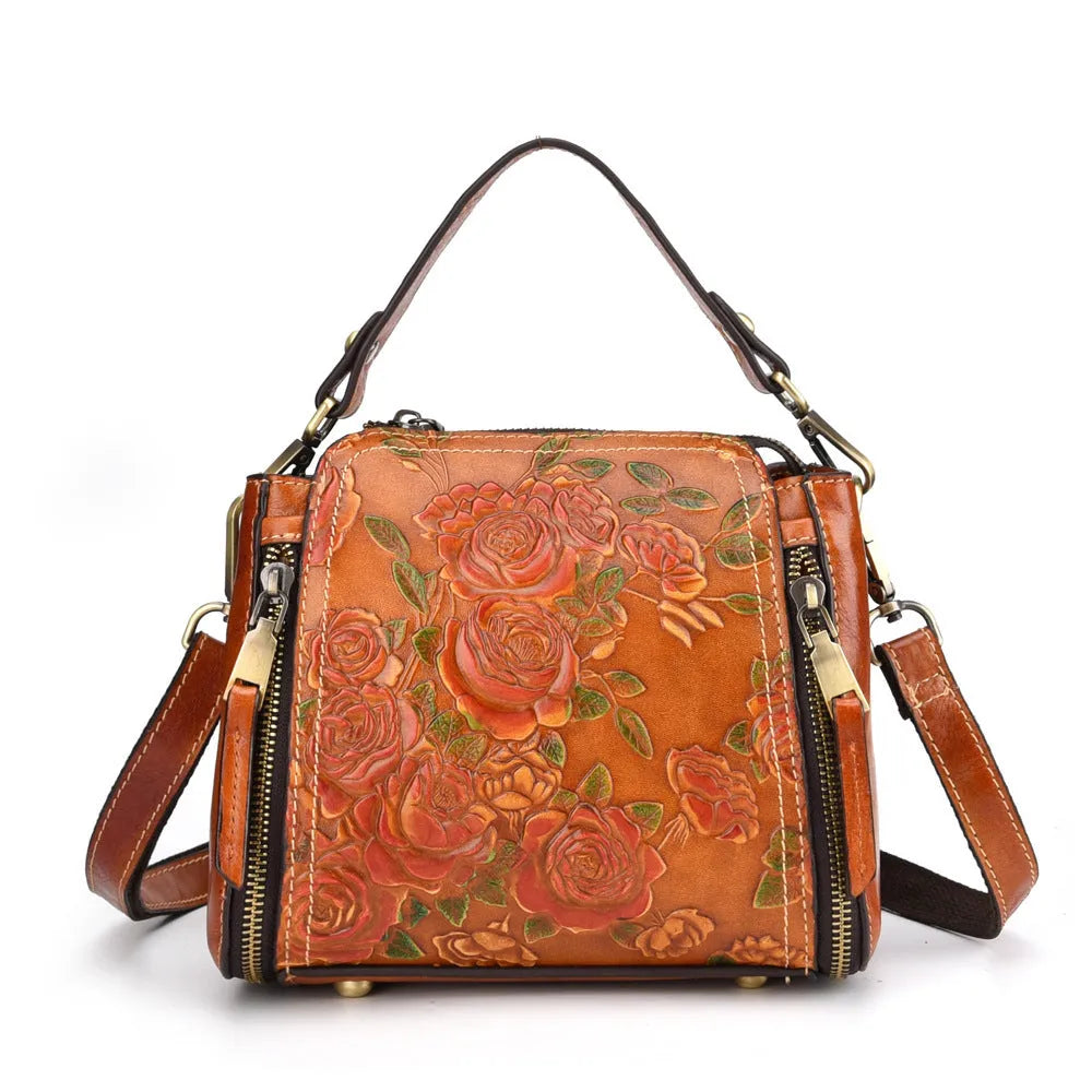 Genuine leather women's shoulder bag in square vertical model with multiple interior compartments