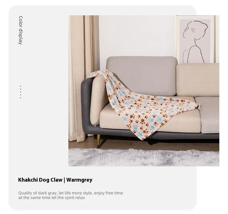 Double-sided dog blanket with cartoon pattern in blue dog design on polyester flannel material