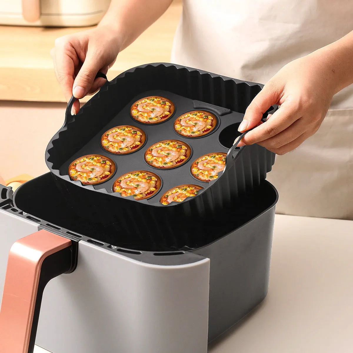 Black square silicone baking tray set for air fryer, four pieces, modern simple style