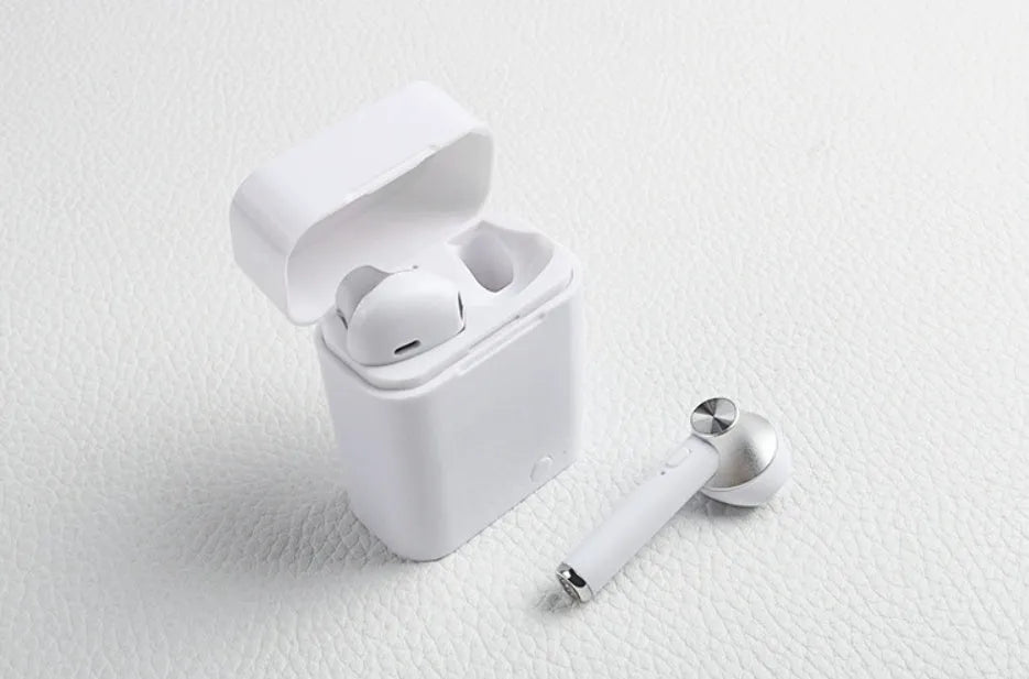 Sports Bluetooth wireless headset in five metallic colours with earbuds