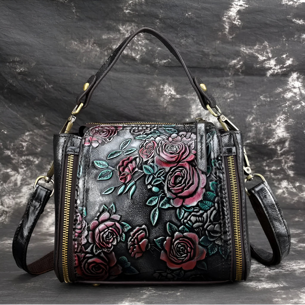 Genuine leather women's shoulder bag in square vertical model with multiple interior compartments