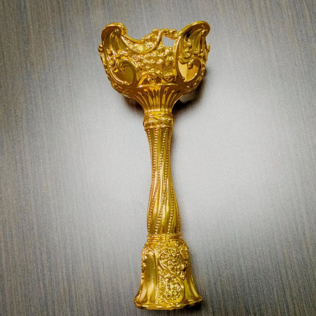 Small retro metal candlestick holder in gold or silver for wedding and candlelight dinner table decor