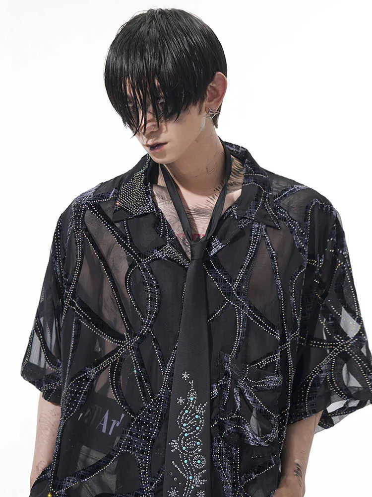 Men's black-grey translucent snake pattern short-sleeved shirt with lapel collar