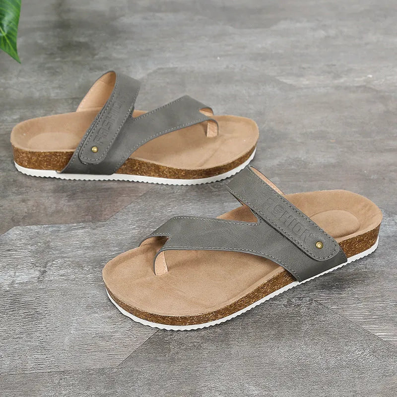 Flat toe ring thick-soled flip-flops in a solid colour with a foam sole and artificial PU upper.