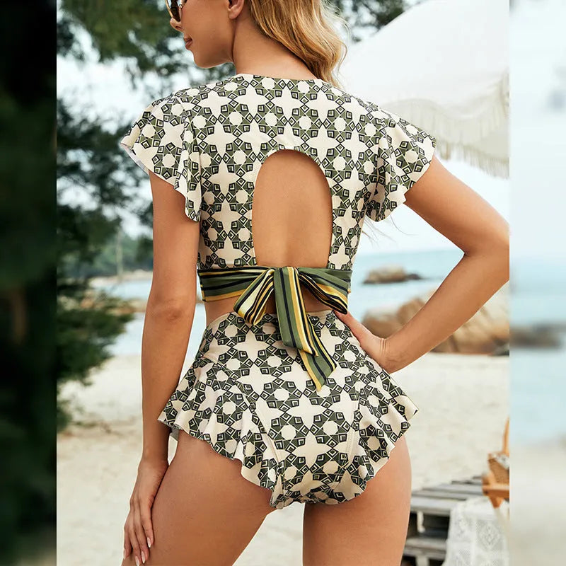 Green flounced backless lace-up V-neck split bikini swimsuit with adjustable fastening