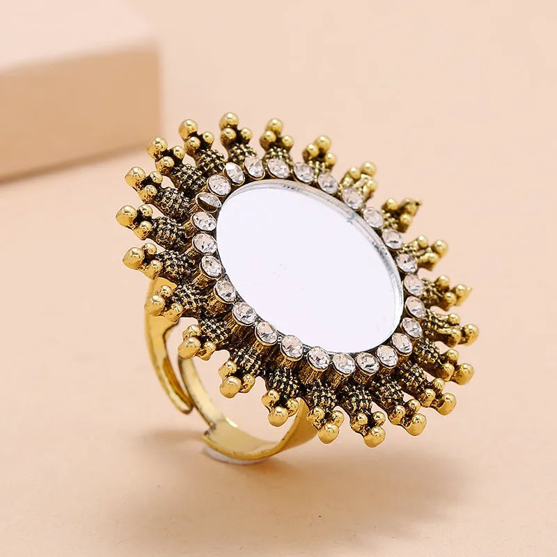 Zinc alloy diamond ring in golden or silver finish, simple trend fashion band