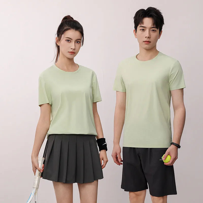 Men's slim fit ice silk t-shirt in solid colour with short sleeves, shown in apple green